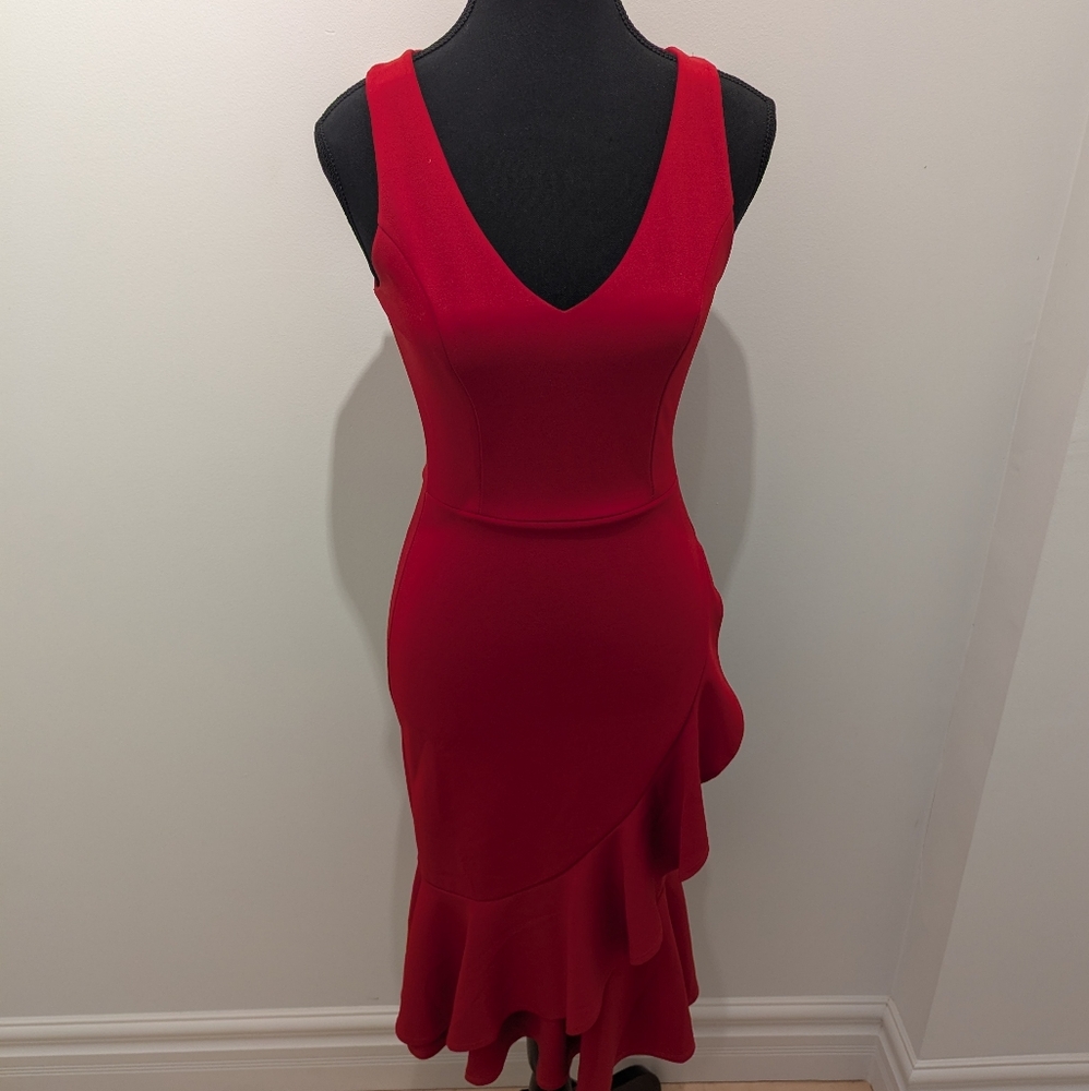 Boutique 1861 - Soprano Red Asymmetrical Sheath Dress V-Neck Sleeveless